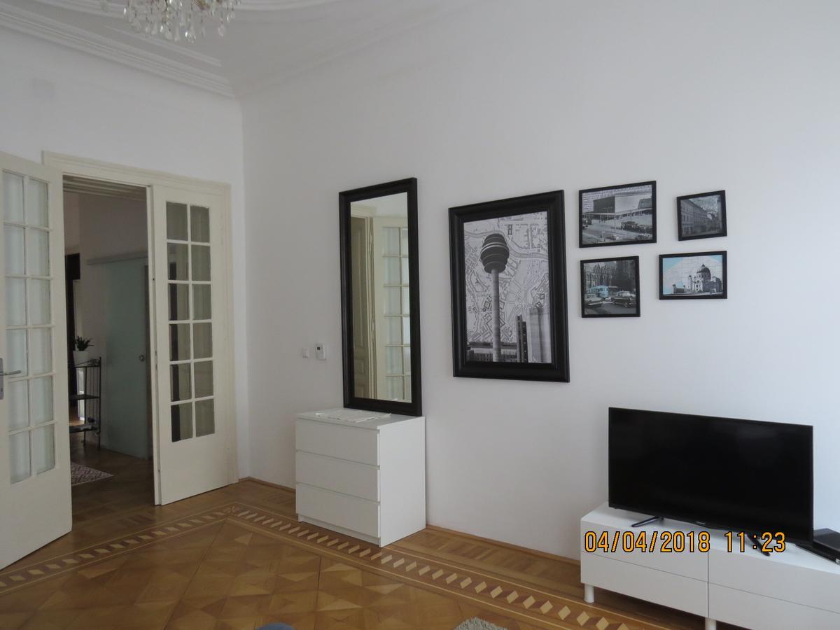 Ferienwohnungen Spittelberg Schrankgasse Viyana Dış mekan fotoğraf